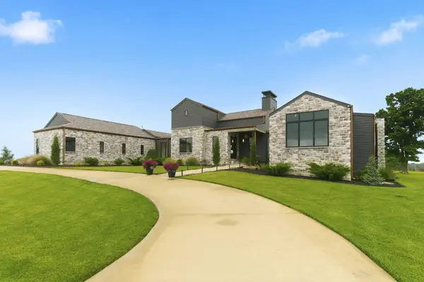 269 E Wisteria Lane, Ozark, MO 65721