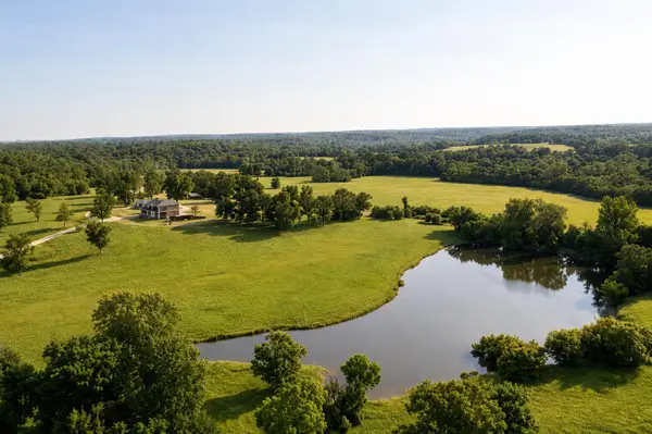 6500 W Twelve Oaks Lane, Willard, MO 65781