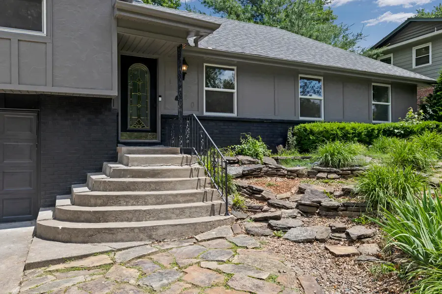 1520 S Devon Road, Springfield, MO 65809 - #3
