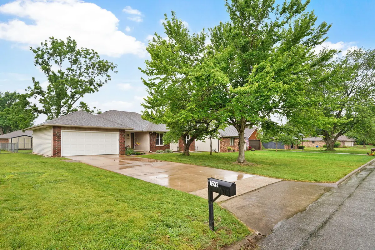 1246 W Lasalle Street, Springfield, MO 65807 - #1