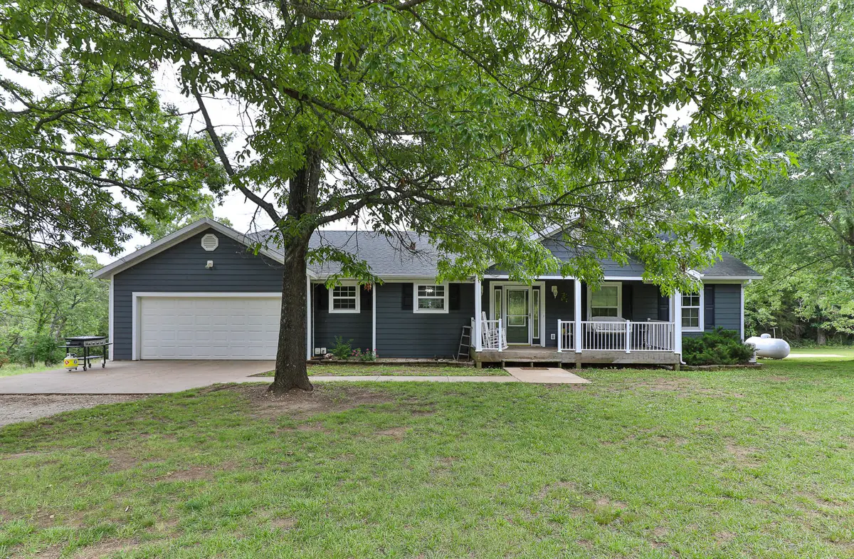 778 E Dade 52, Greenfield, MO 65661 - #1