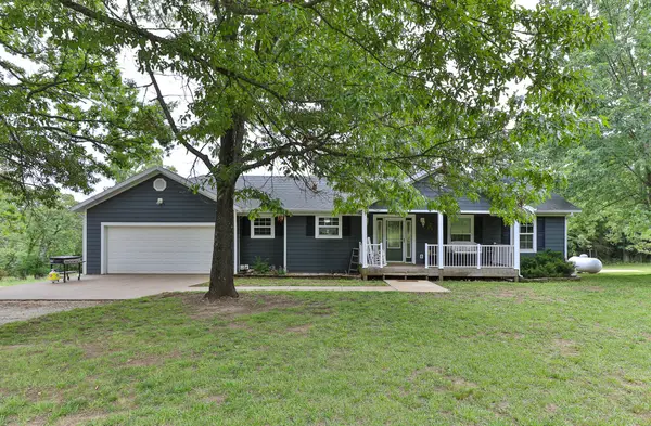 778 E Dade 52, Greenfield, MO 65661