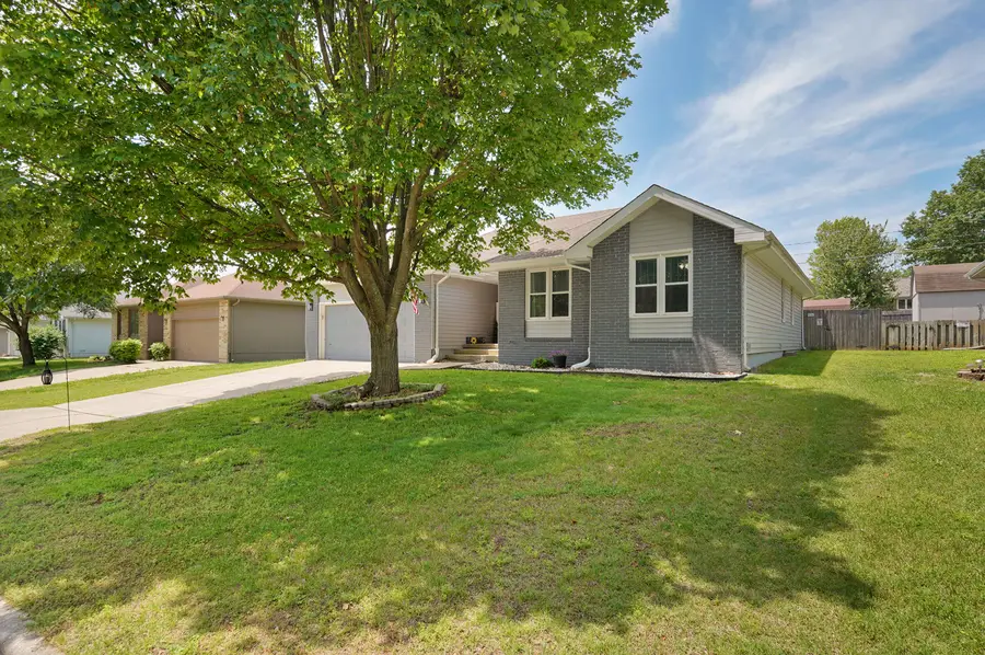 3223 S Nettleton Avenue, Springfield, MO 65807 - #2