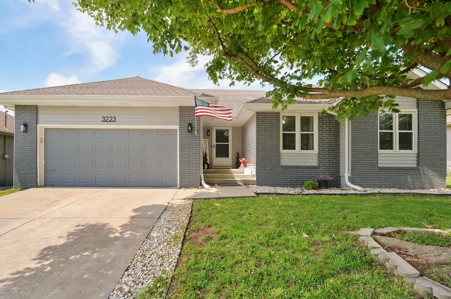 3223 S Nettleton Avenue, Springfield, MO 65807 - #3