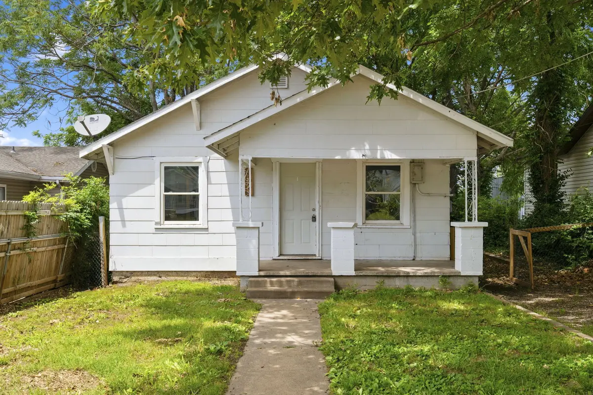 925 W Chicago Street, Springfield, MO 65803 - #1