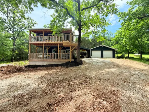 148 Crooked Tree Road, Galena, MO 65656