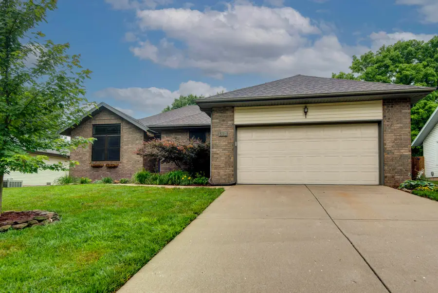 505 Spruce Avenue, Nixa, MO 65714 - #2
