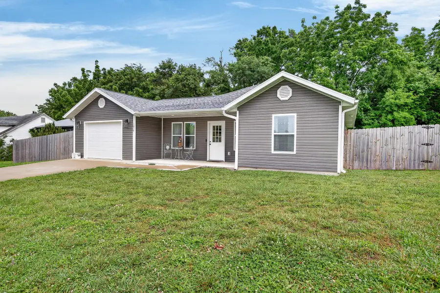 1030 Main Street, Lebanon, MO 65536 - #2