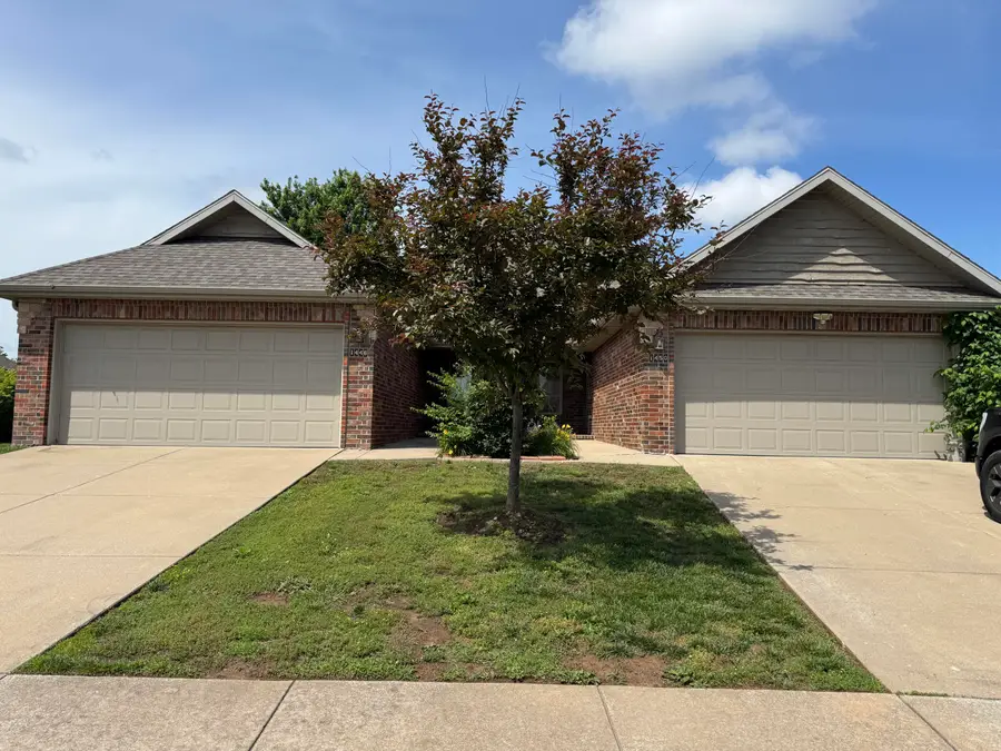 1446 W Sackett Street, Springfield, MO 65807 - #2