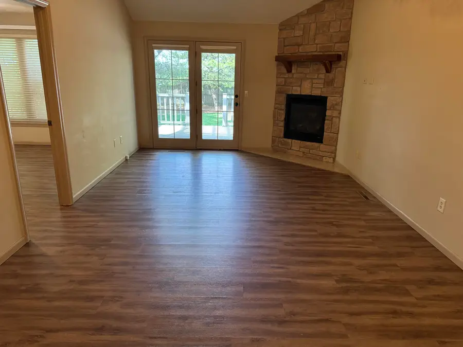 1446 W Sackett Street, Springfield, MO 65807 - #3