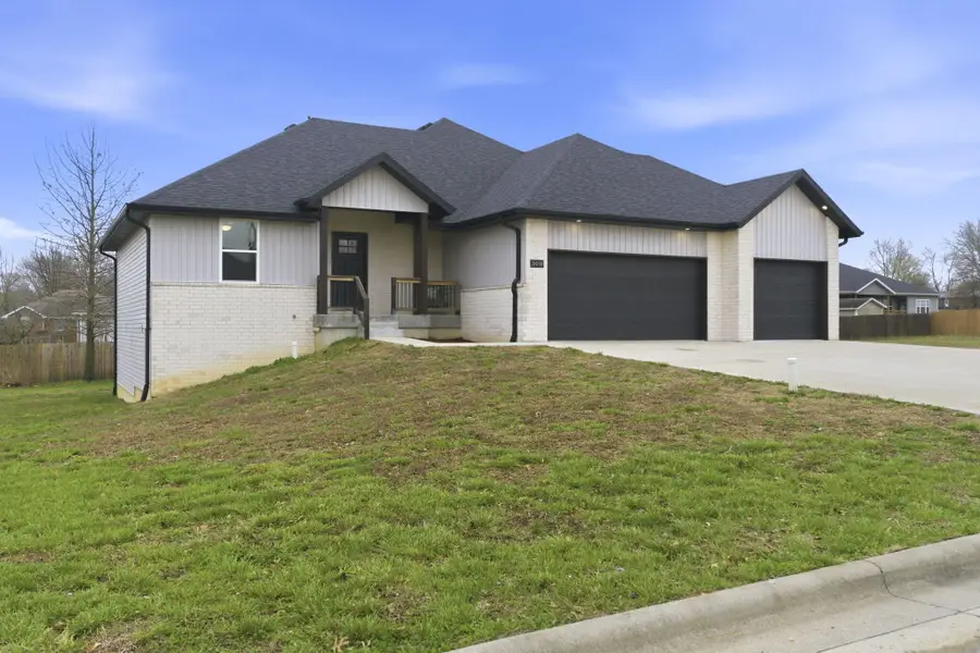 300 S Aspen Street, Buffalo, MO 65622 - #2