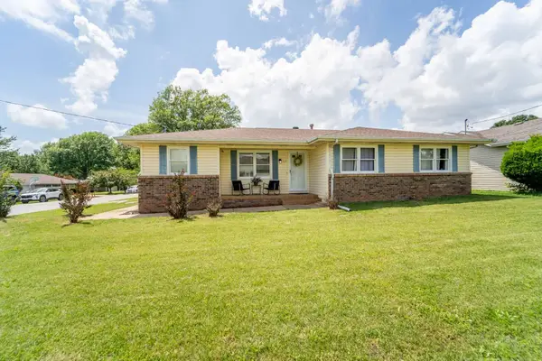 427 S Orchard Crest Avenue, Springfield, MO 65802