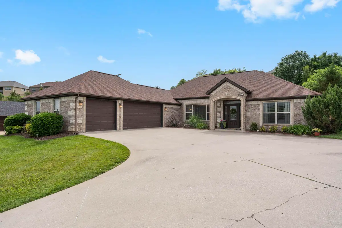 124 Stoney Pointe Drive, Hollister, MO 65672 - #1