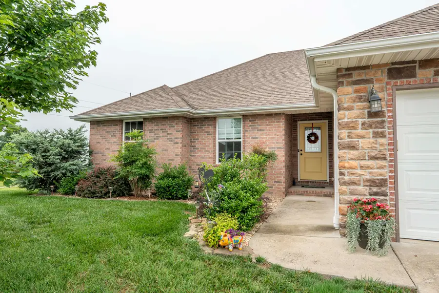 5608 E Gatehouse Drive, Strafford, MO 65757 - #2