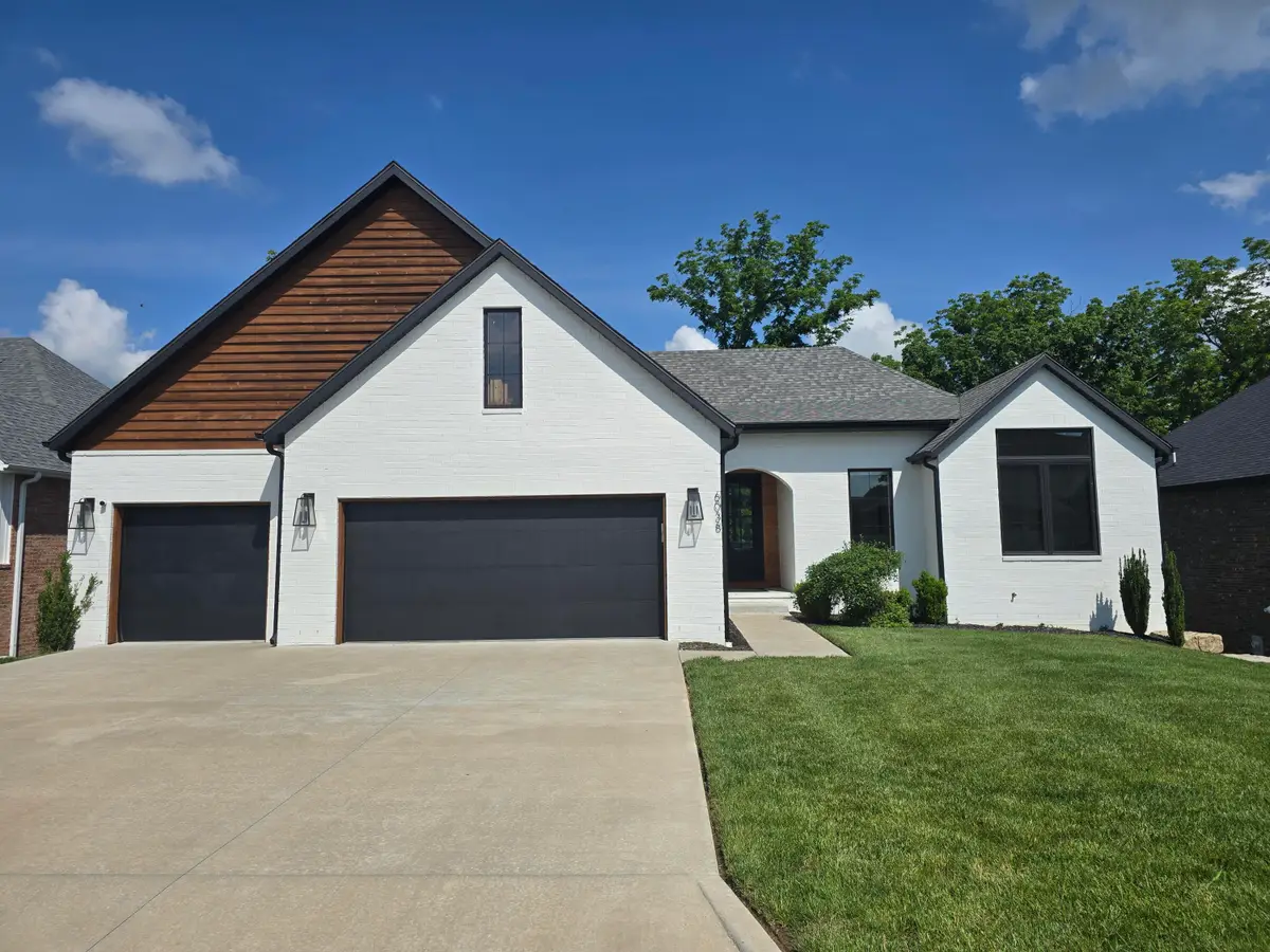 6038 S Maryland Avenue, Springfield, MO 65810 - #1