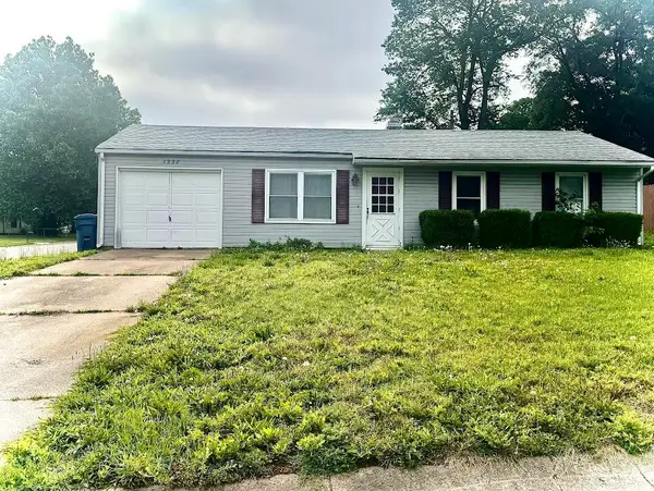 1228 Harrington Avenue, Carthage, MO 64836
