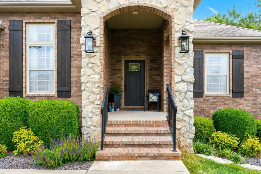 1646 N Waterstone Avenue, Springfield, MO 65802 - #3