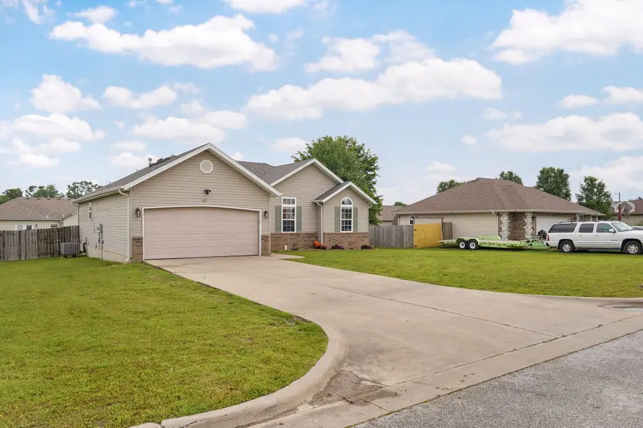 410 E Magnolia Court, Strafford, MO 65757 - #3