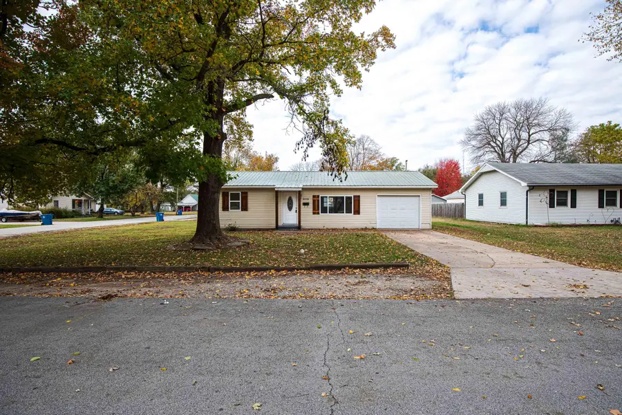 1507 Cherry Street, Lamar, MO 64759 - #2