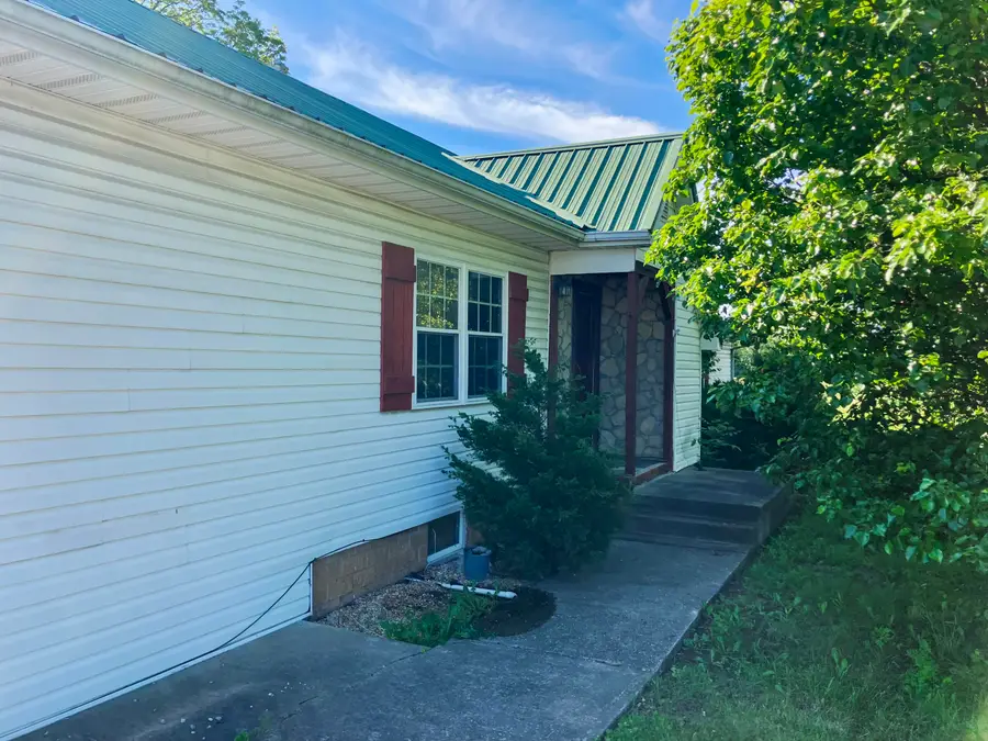 1060 U.s. 69, Frontenac, KS 66763 - #2