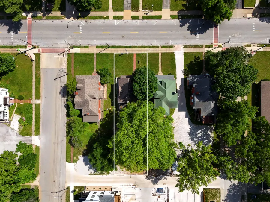 1111 E Walnut Street, Springfield, MO 65806 - #2