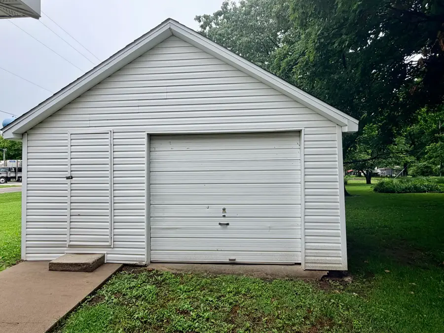 514 Maple Street, Greenfield, MO 65661 - #2