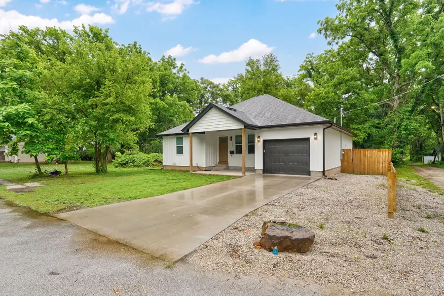 1620 N Texas Avenue, Springfield, MO 65803 - #2