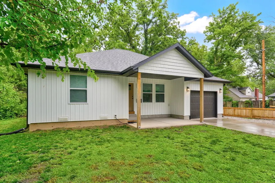1620 N Texas Avenue, Springfield, MO 65803 - #3