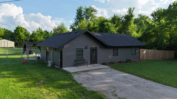 312 W North Street, Mountain Grove, MO 65711