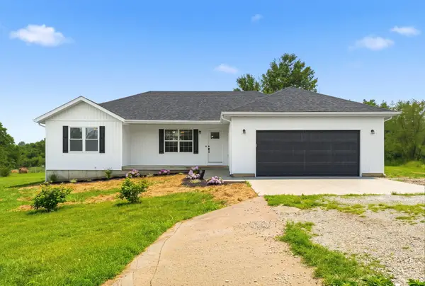 5106 S 165th Road, Bolivar, MO 65613