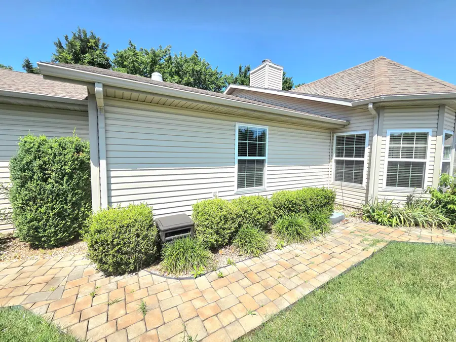 67 Starrville Place, Reeds Spring, MO 65737 - #3