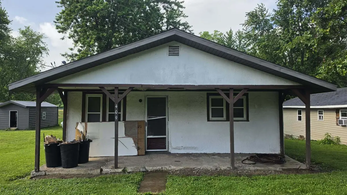 409 W Long Street, Mountain Grove, MO 65711 - #1