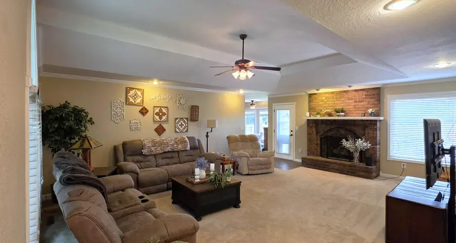 6863 W Cactus Street, Springfield, MO 65803 - #3