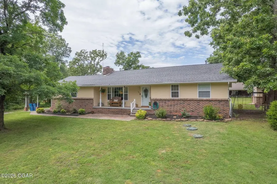 106 Sherwood Drive, Seneca, MO 64865 - #2