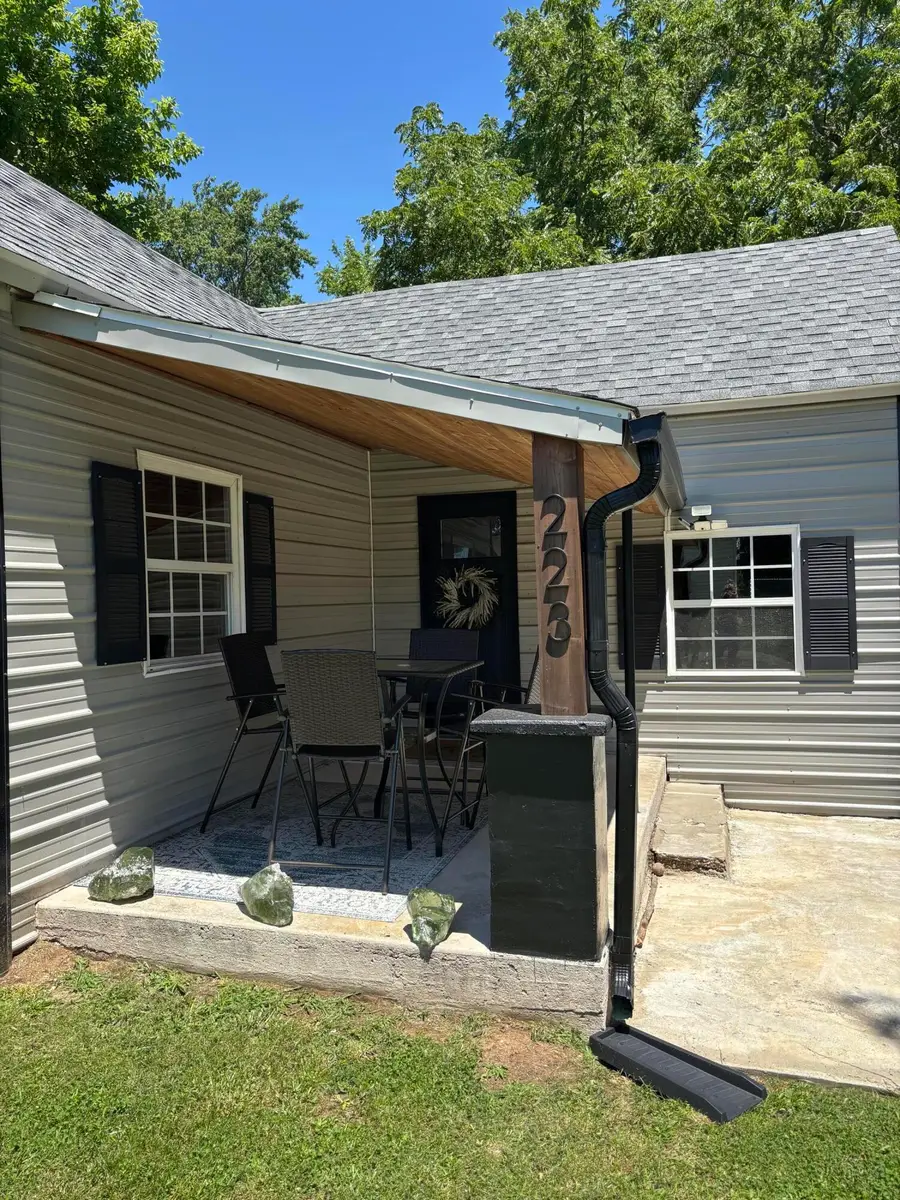 223 E Cleveland Avenue, Walnut Grove, MO 65770 - #2