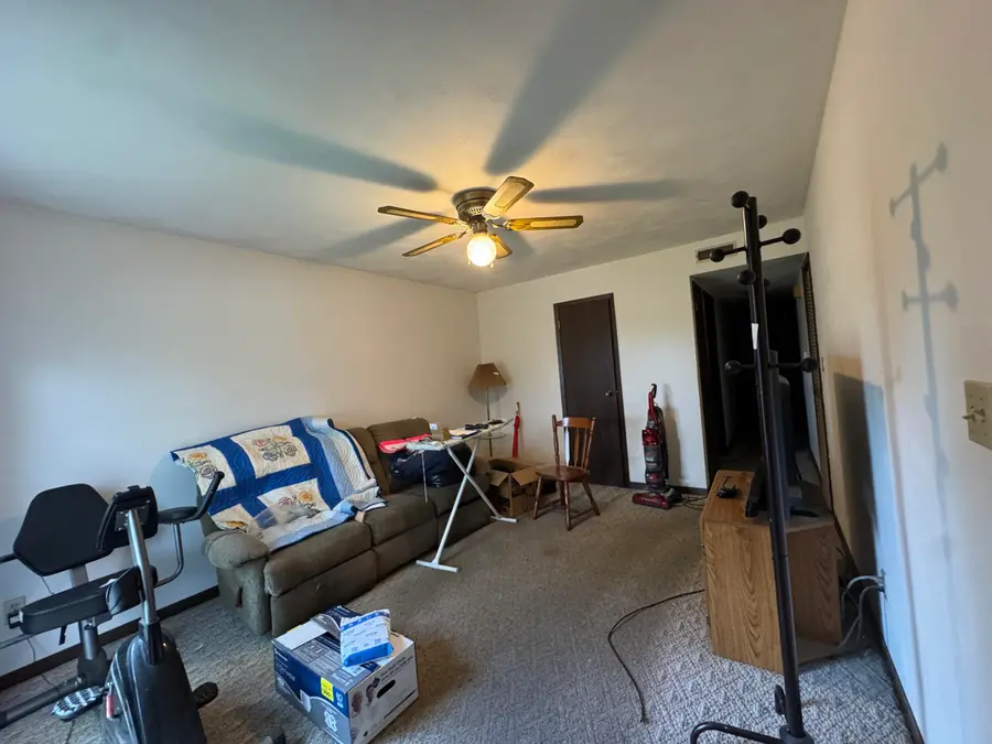 5406 Bagnall Drive, Jefferson City, MO 65109 - #2