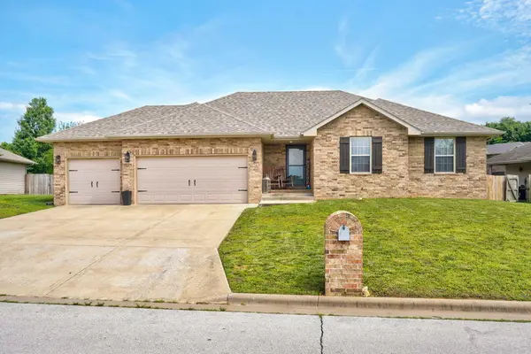 1646 N Mallard Drive, Nixa, MO 65714