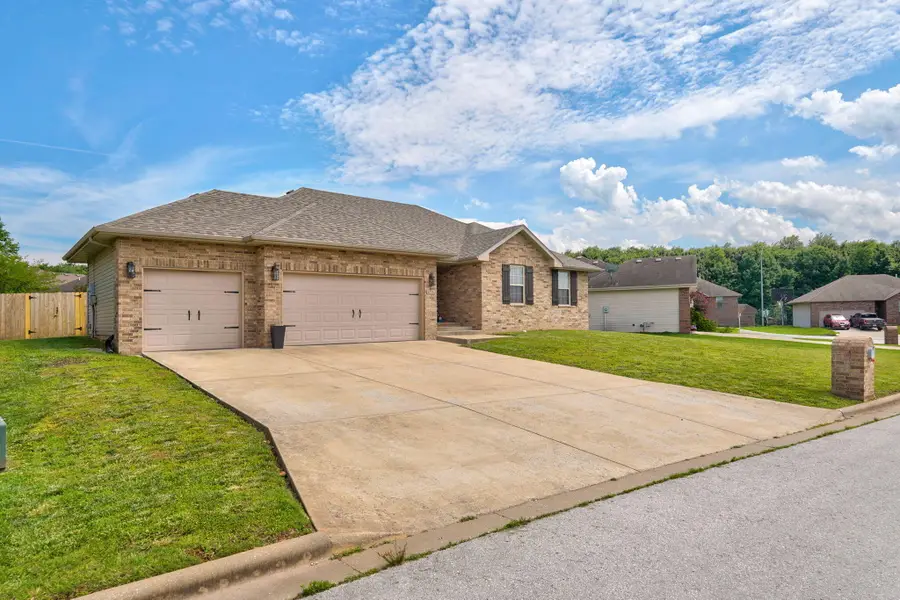1646 N Mallard Drive, Nixa, MO 65714 - #3