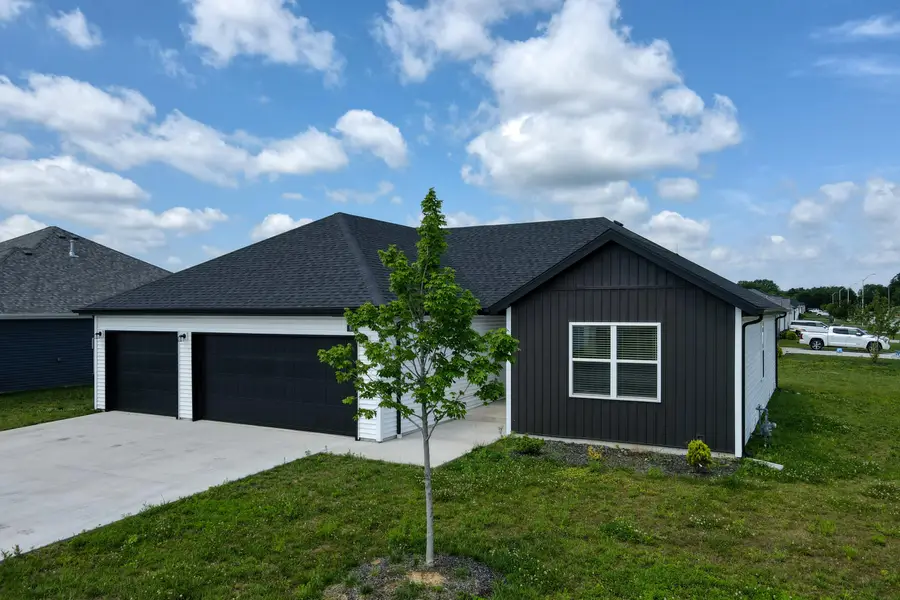 913 Pebble Beach Court, Rogersville, MO 65742 - #2