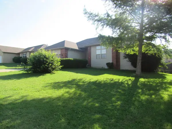 574 S Carriage Crossing, Nixa, MO 65714