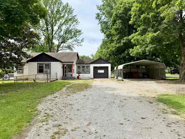 600 E Pearl Street, Aurora, MO 65605