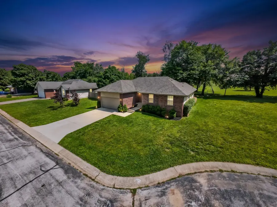 210 Dogwood Street, Sparta, MO 65753 - #2