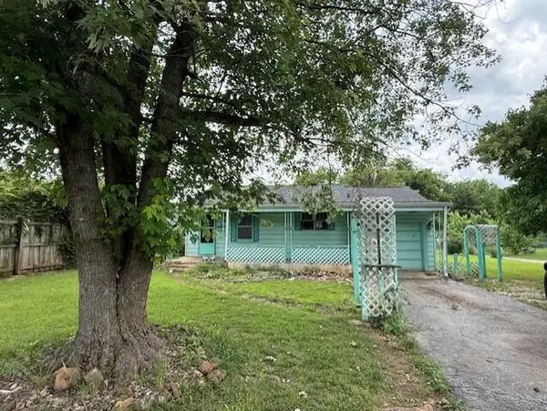 2718 W State Street, Springfield, MO 65802
