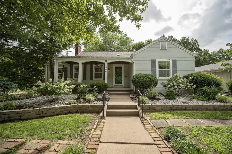 800 S Delaware Avenue, Springfield, MO 65802 - #2