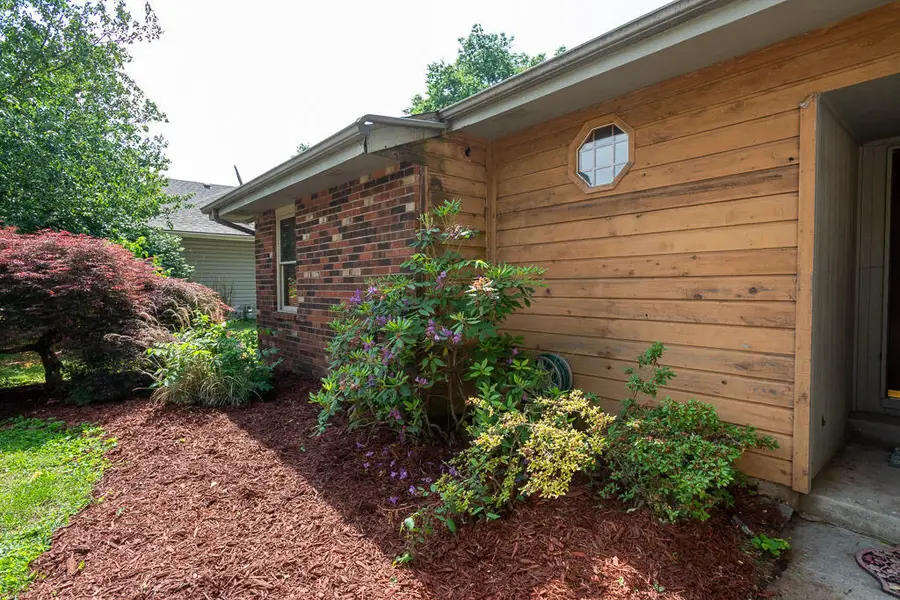 3262 W Roxbury Street, Springfield, MO 65807 - #2