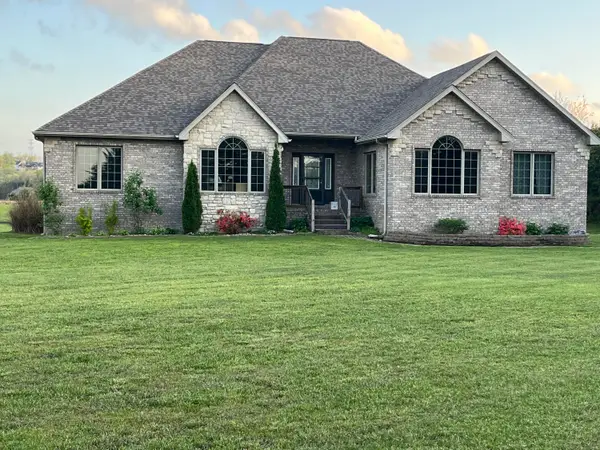 8105 N Farm Road 207, Strafford, MO 65757