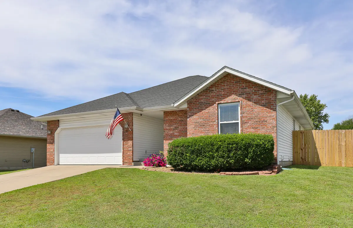 511 S Elgin Avenue, Bolivar, MO 65613 - #1