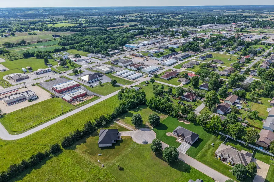 000 Wicker Street, Buffalo, MO 65622 - #2