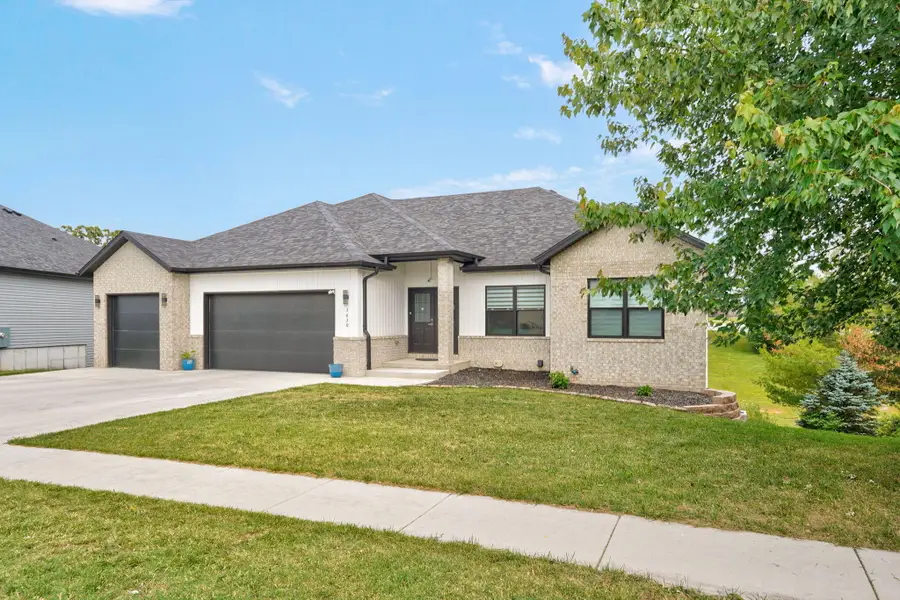 3630 N Thistlewood Court, Springfield, MO 65803 - #3
