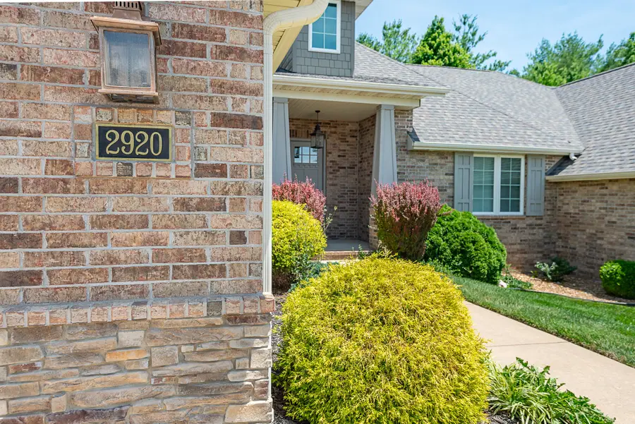 2920 S Ranch Drive, Springfield, MO 65809 - #2